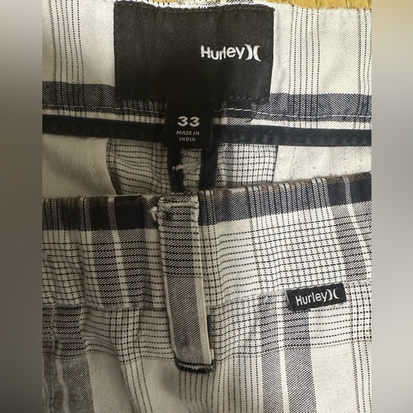 Old Navy & Hurley Men’s Shorts Bundle Size 32-33 - Picture 4 of 9